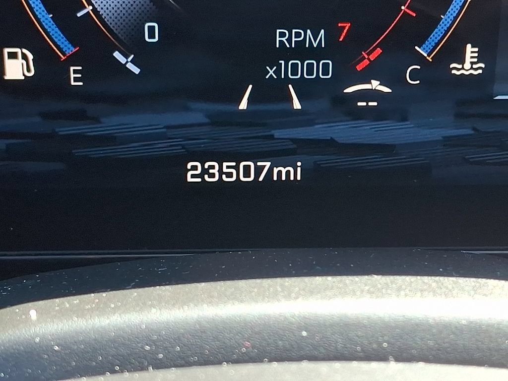 2026 Chevrolet Suburban LT - Photo 22