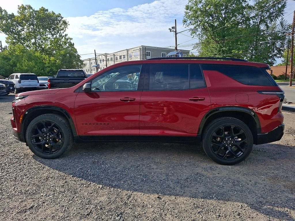 Used 2024 Chevrolet Traverse RS SUV