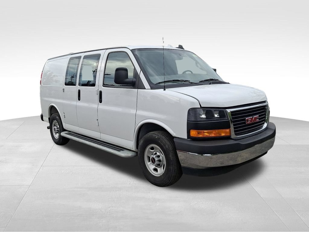 2025 GMC Savana Cargo