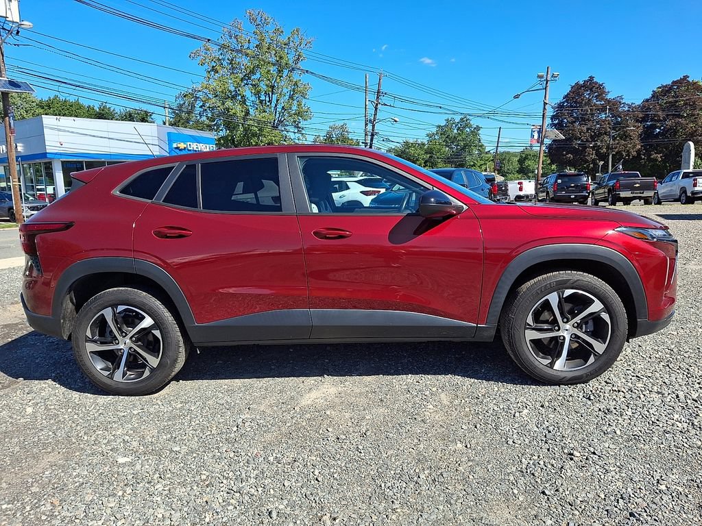 2024 Chevrolet Trax RS - Photo 9