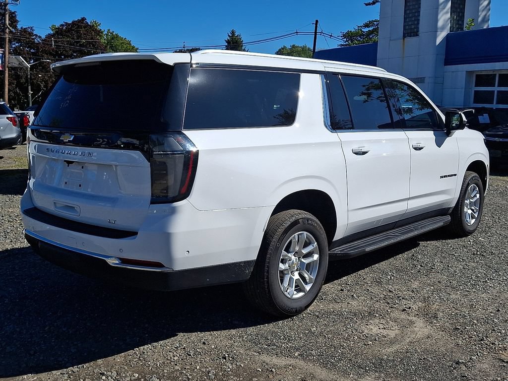 2026 Chevrolet Suburban LT - Photo 9