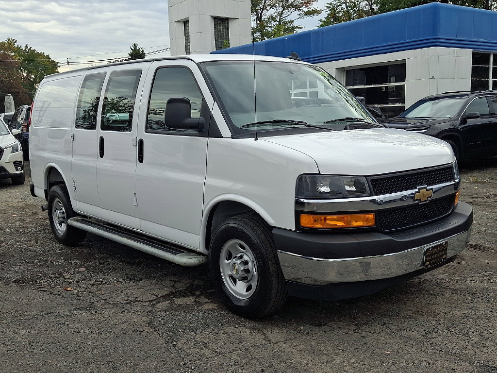 2025 Chevrolet Express Cargo