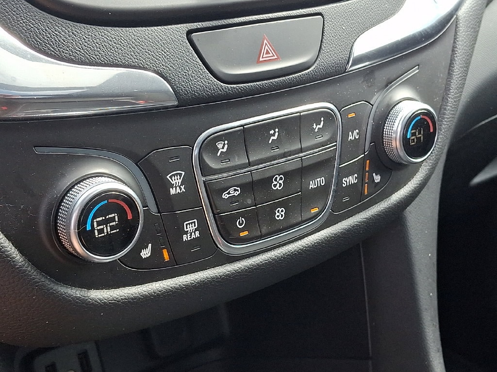 2018 Chevrolet Equinox LT - Photo 16