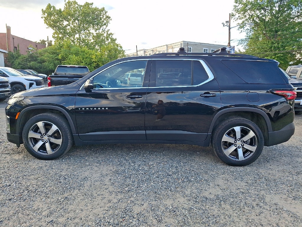 Used 2023 Chevrolet Traverse LT Leather SUV