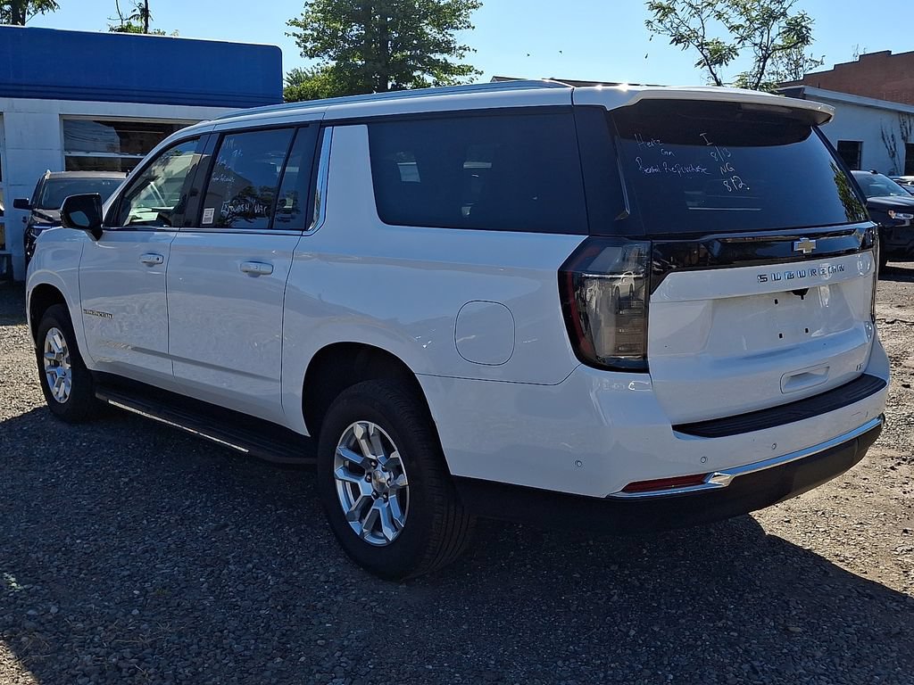 2026 Chevrolet Suburban LT - Photo 7