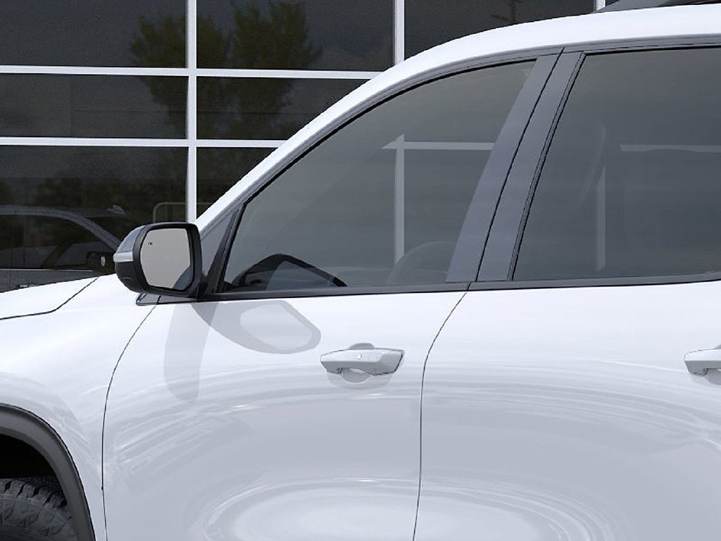 2027 Chevrolet Traverse Z71 - Photo 12