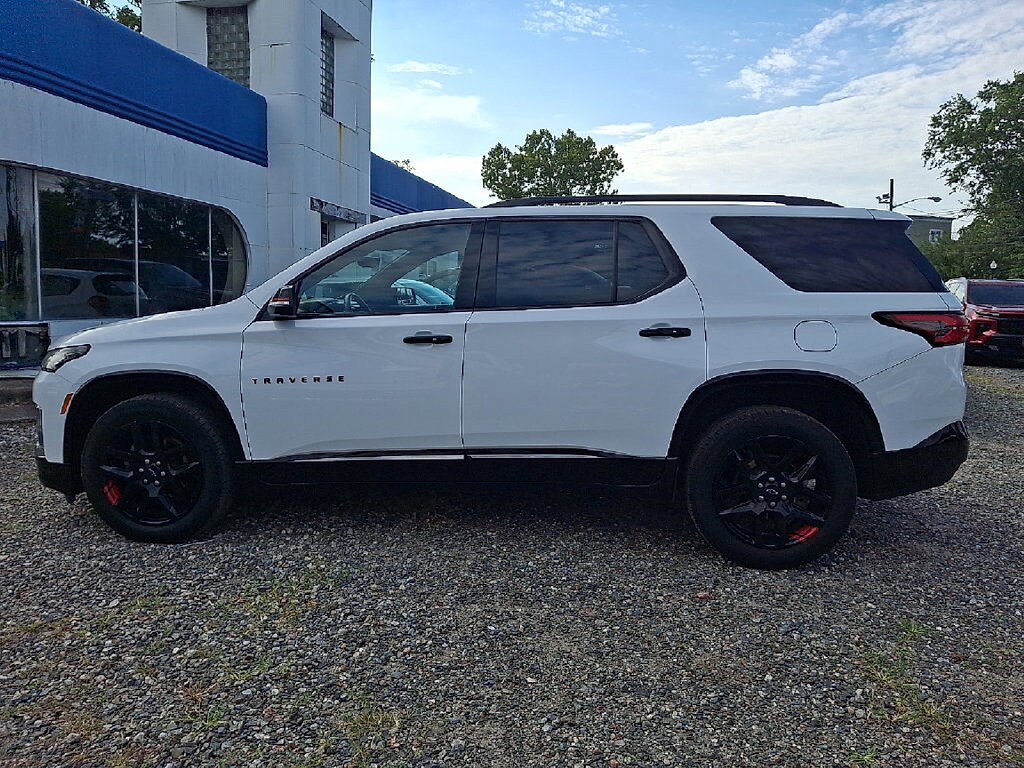 Used 2023 Chevrolet Traverse Premier SUV