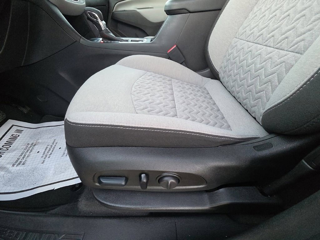 2024 Chevrolet Equinox LS - Photo 11