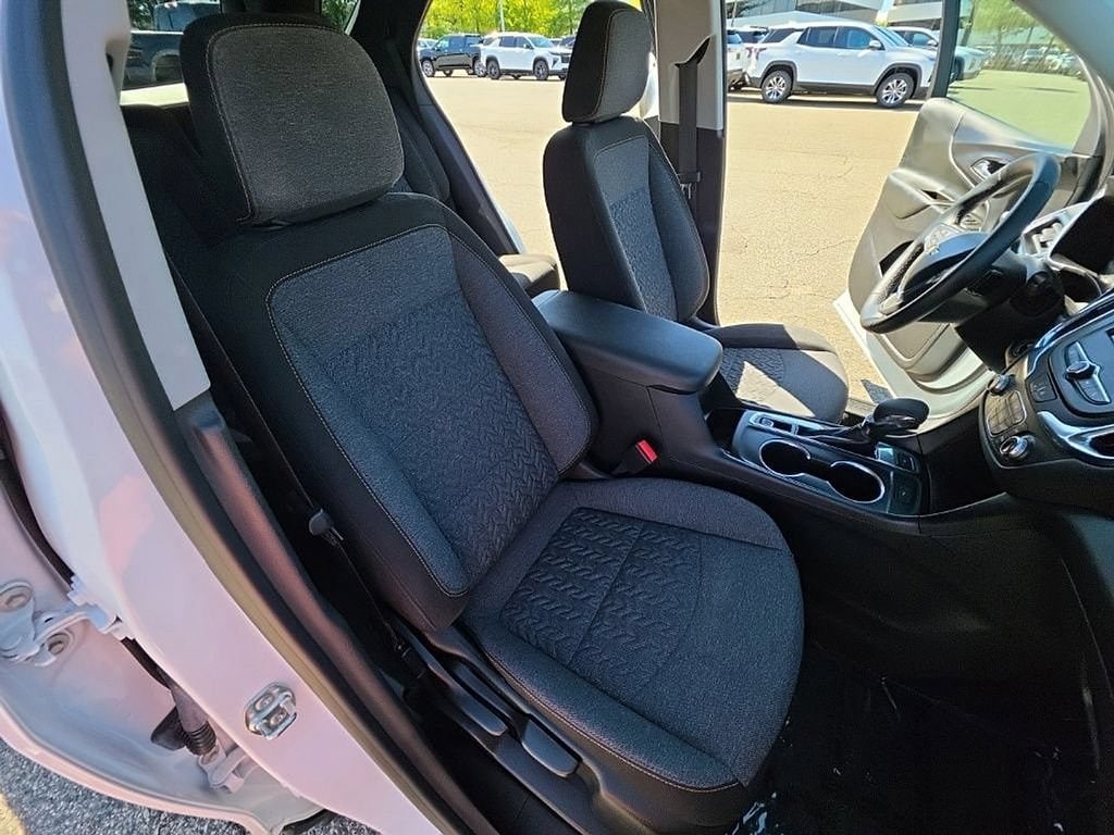 2024 Chevrolet Equinox LT - Photo 27