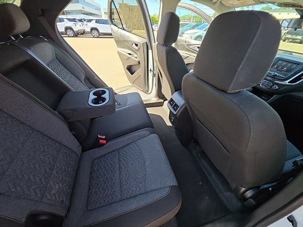 2024 Chevrolet Equinox LT - Photo 24