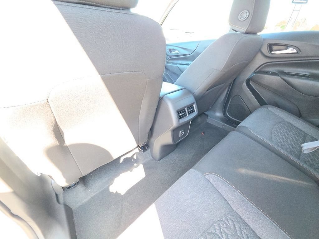 2024 Chevrolet Equinox LT - Photo 23
