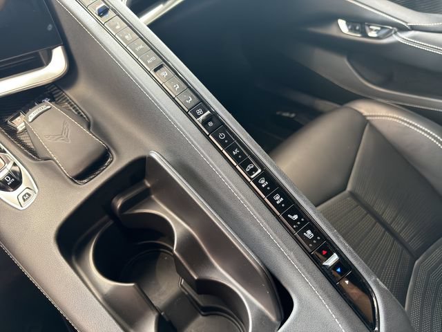 2020 Chevrolet Corvette 2LT - Photo 12