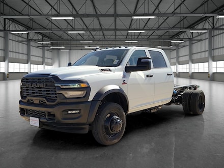 2026 Ram 5500 Chassis Tradesman/Big Horn Pickup
