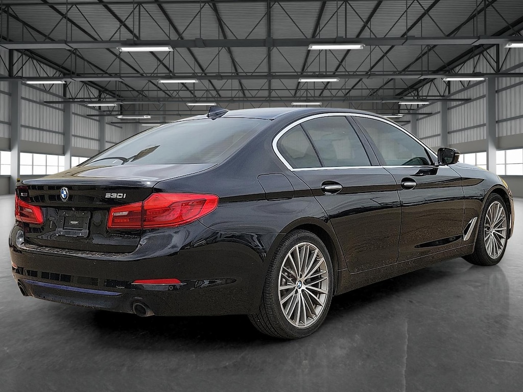 Used 2018 BMW 530i xDrive Car