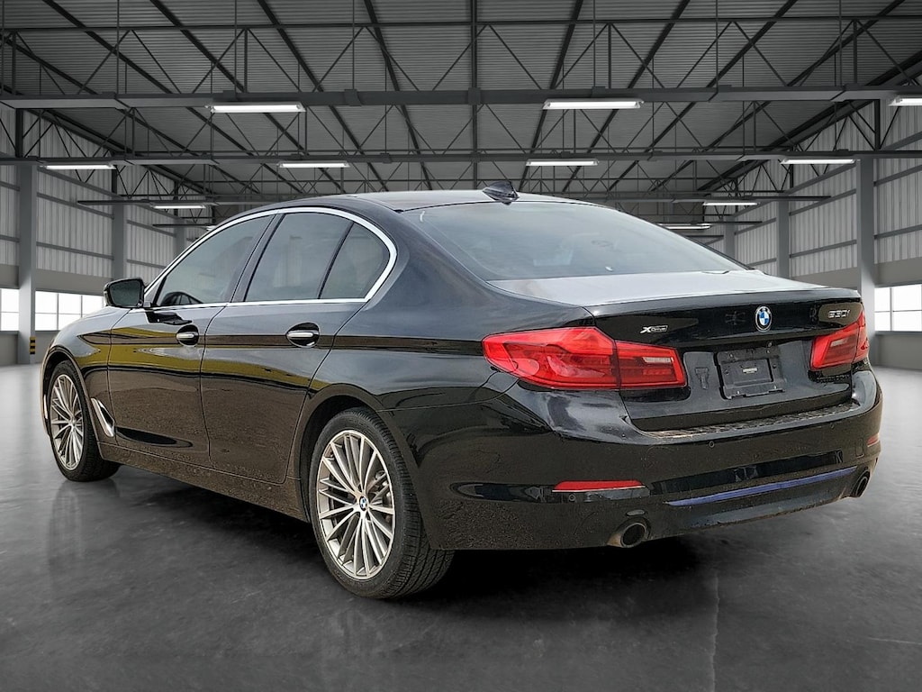 Used 2018 BMW 530i xDrive Car