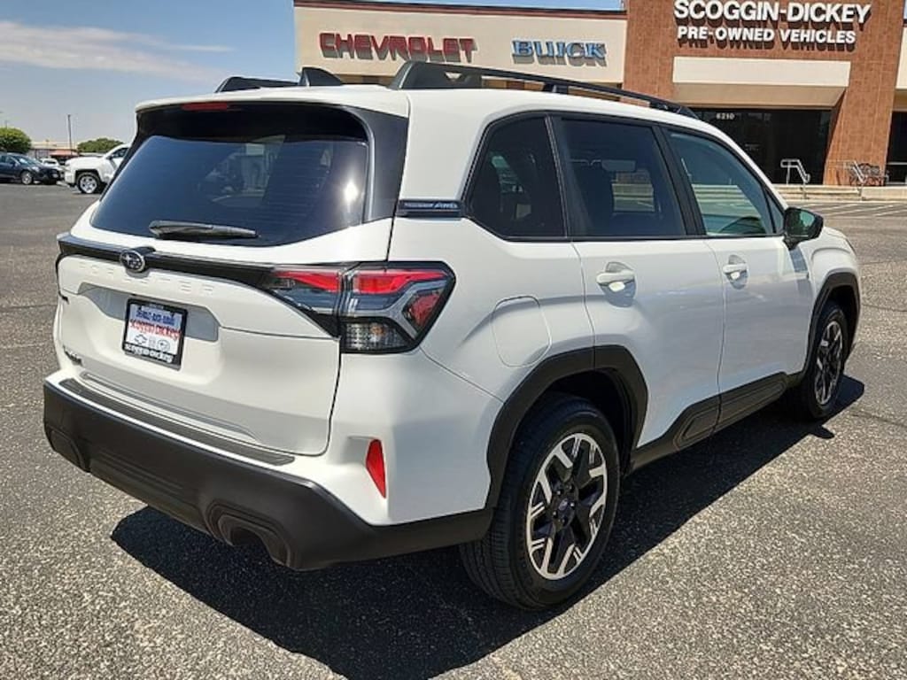 Used 2025 Subaru Forester Premium SUV