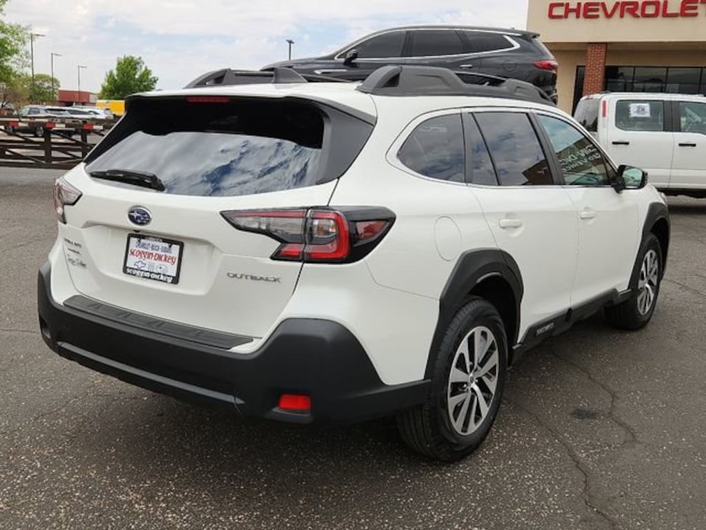 Used 2025 Subaru Outback Premium SUV