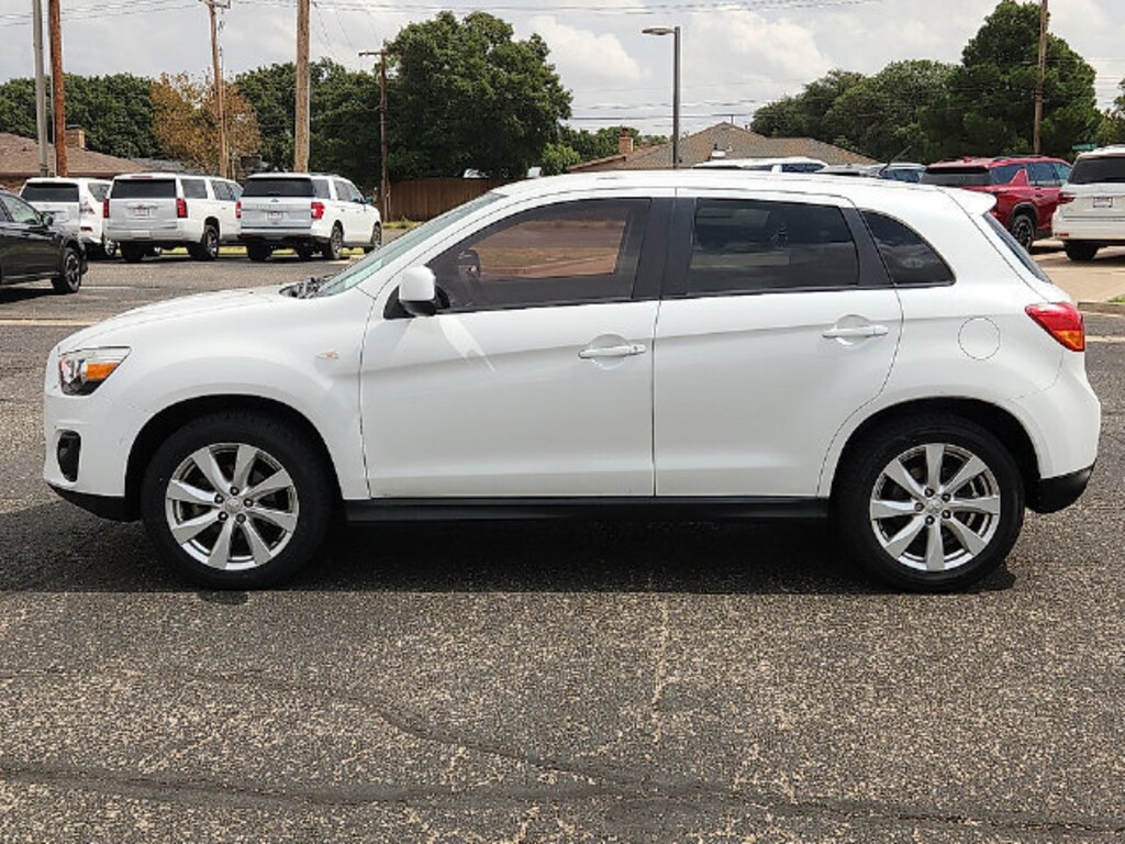 Used 2014 Mitsubishi Outlander Sport ES SUV