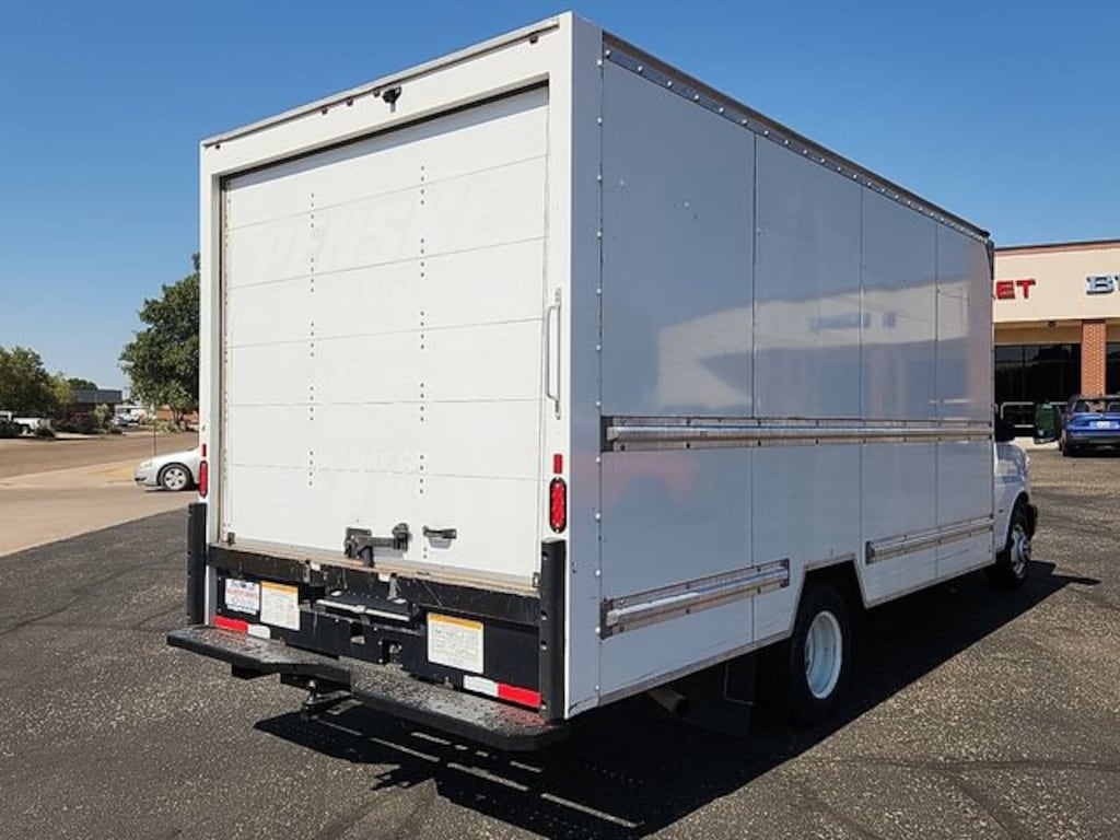 Used 2021 GMC Savana Cutaway 3500 Work Van Cutaway Van