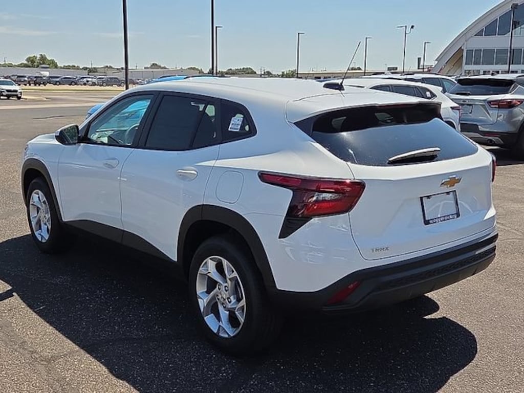 New 2026 Chevrolet Trax LS SUV