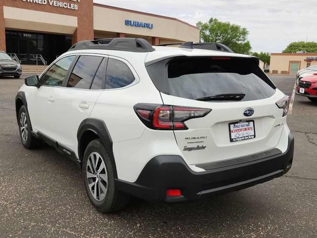 Used 2025 Subaru Outback Premium SUV