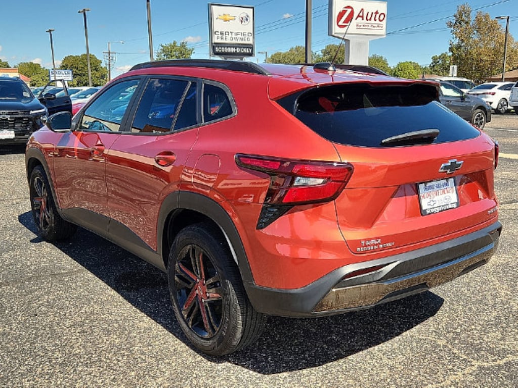 Used 2024 Chevrolet Trax Activ SUV