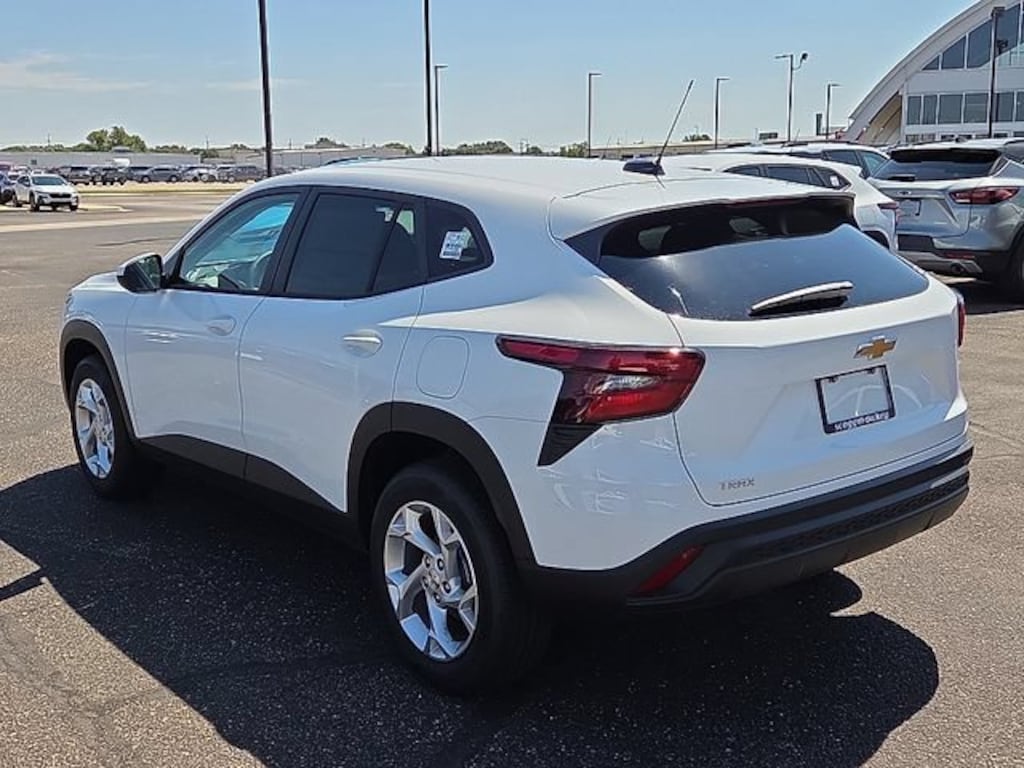 New 2026 Chevrolet Trax LS SUV