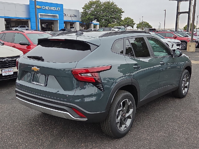 New 2026 Chevrolet Trax LT SUV