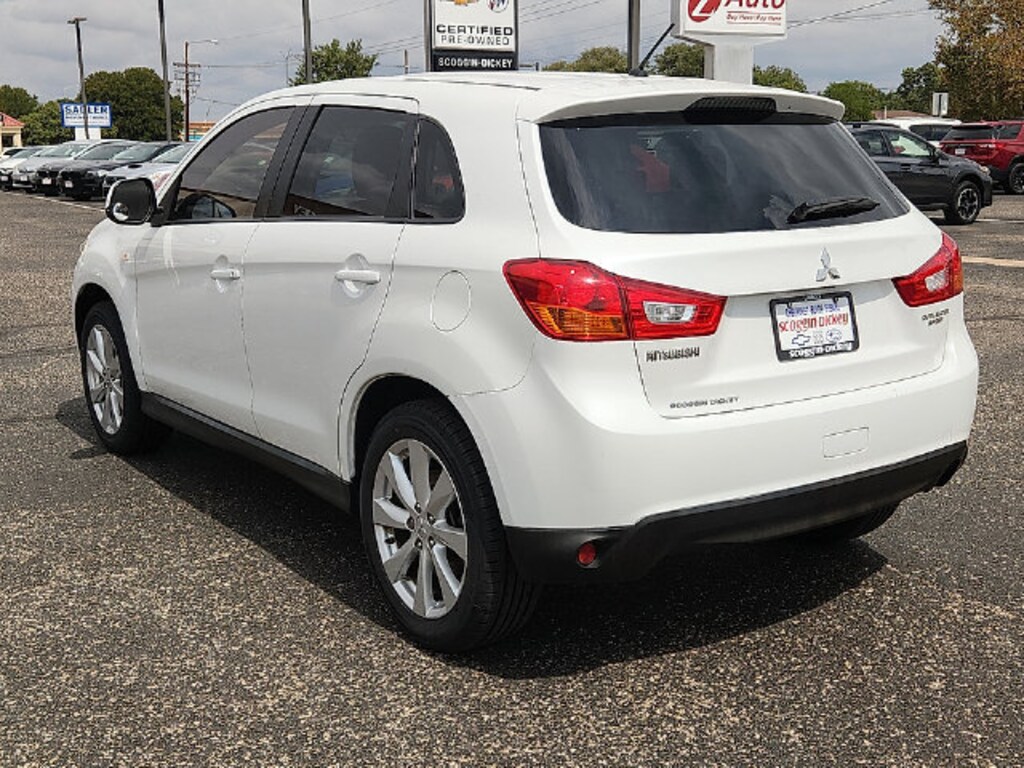 Used 2014 Mitsubishi Outlander Sport ES SUV