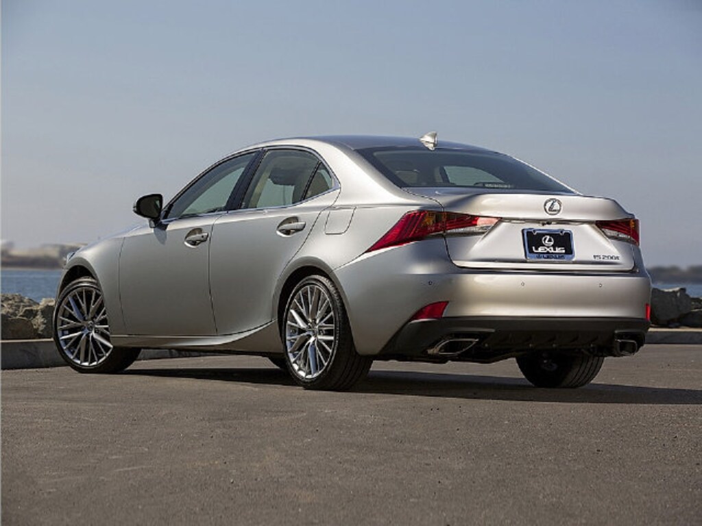 Used 2017 Lexus IS 200t Sedan