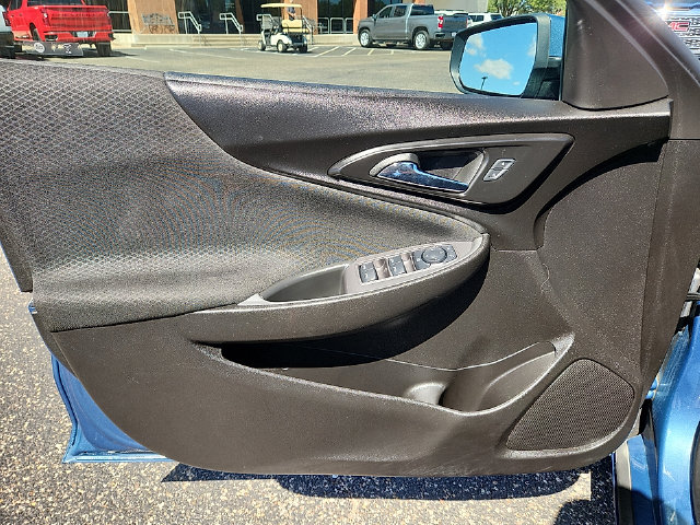 2025 Chevrolet Malibu 1LT - Photo 13