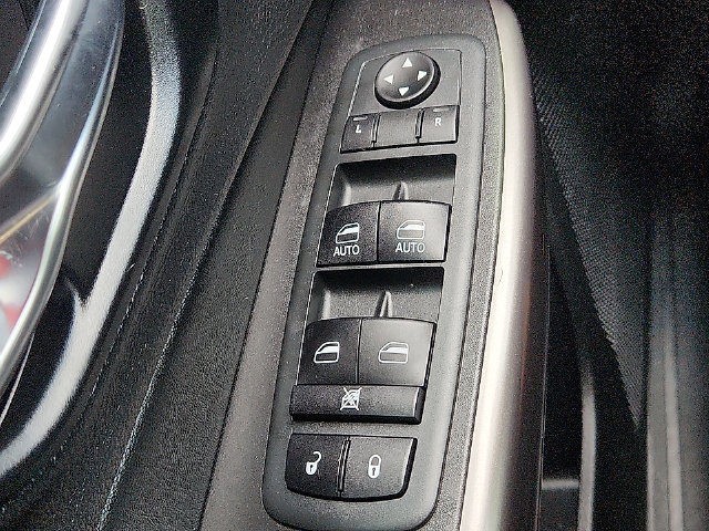 2021 Jeep Cherokee Latitude Lux - Photo 22