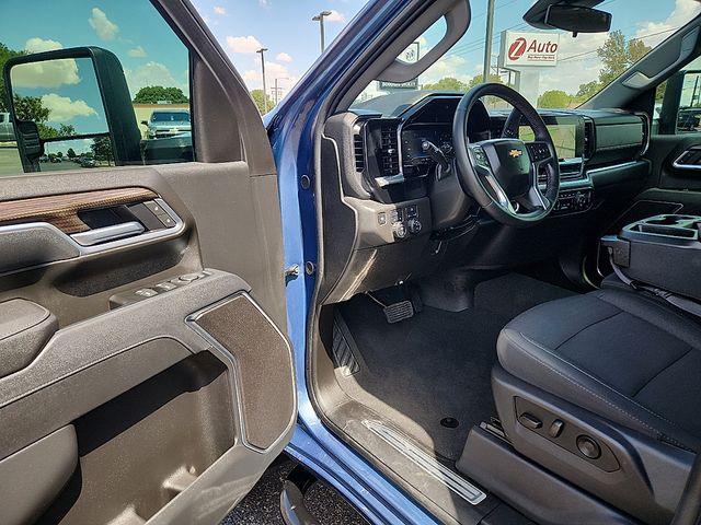 2025 Chevrolet Silverado 2500HD LT - Photo 13