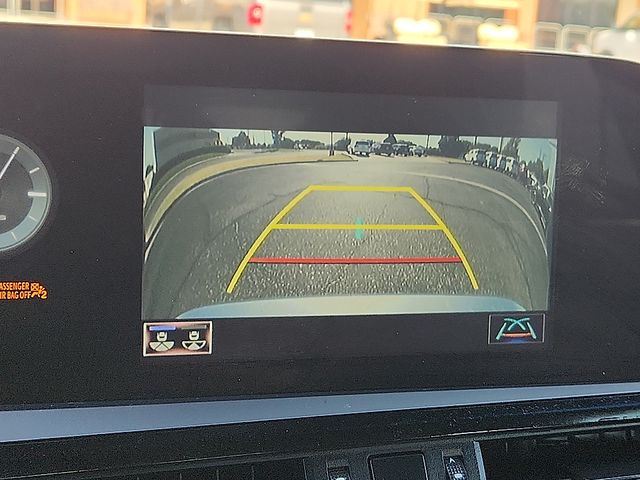 2022 Lexus ES 350 - Photo 18