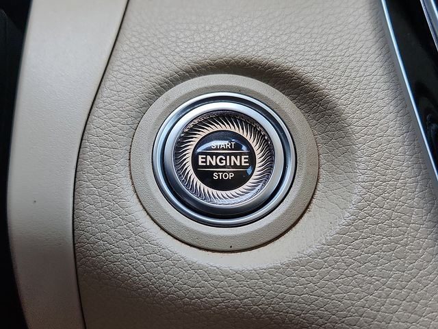 2022 Mercedes-Benz GLC GLC300 - Photo 17