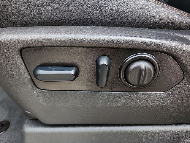2023 GMC Sierra 2500HD AT4 - Photo 16