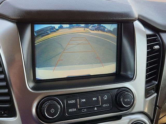 2018 Chevrolet Suburban LT - Photo 18