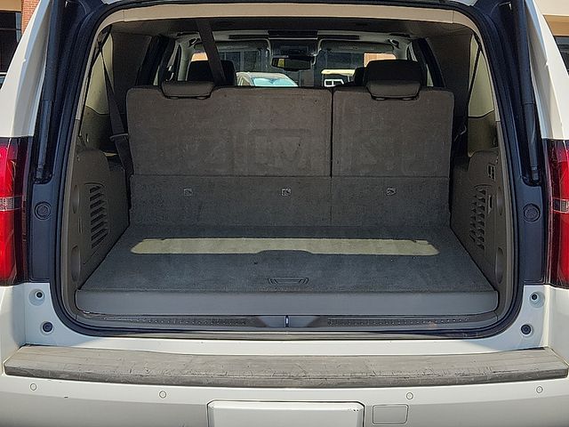2018 Chevrolet Suburban LT - Photo 10