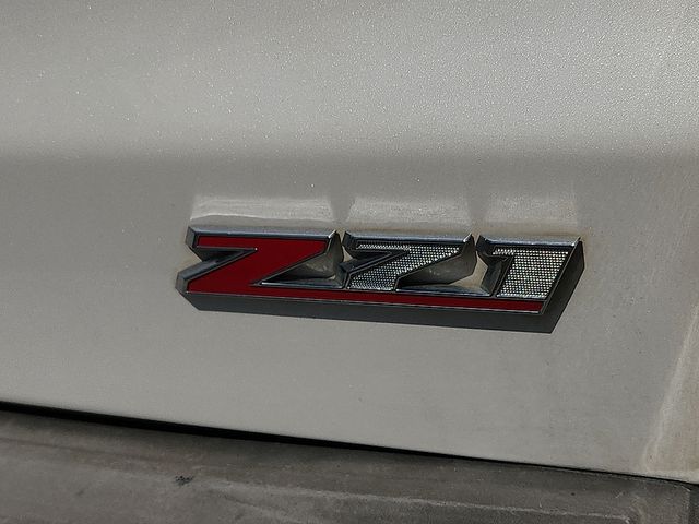 2018 Chevrolet Suburban LT - Photo 9