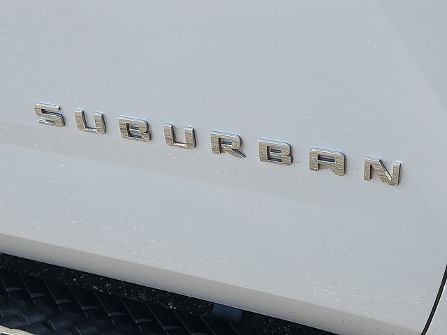 2018 Chevrolet Suburban LT - Photo 8