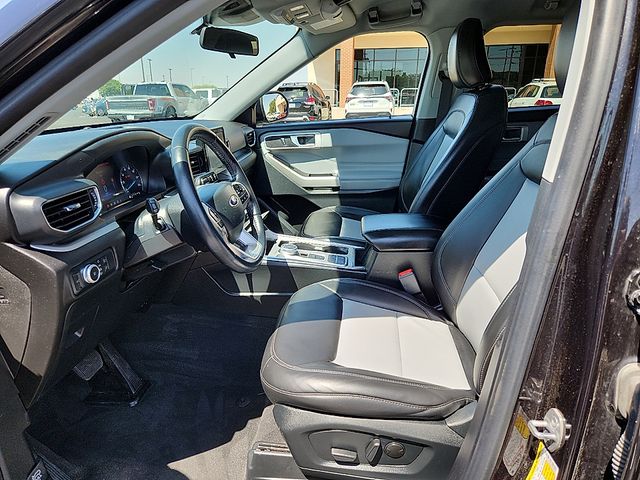 2022 Ford Explorer XLT - Photo 17