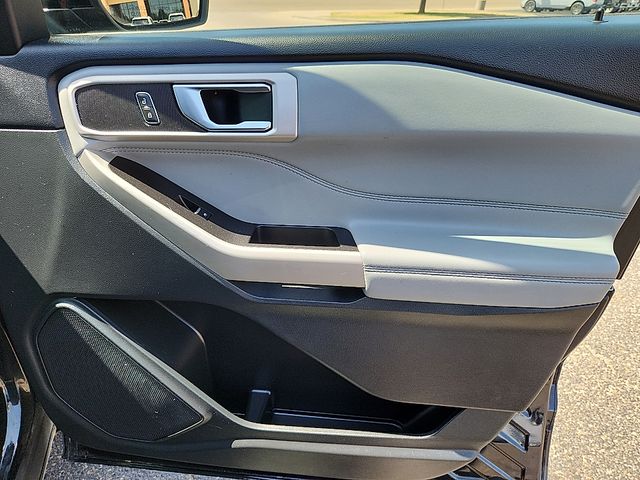 2022 Ford Explorer XLT - Photo 11