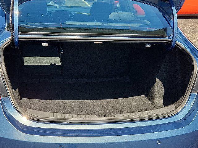 2025 Chevrolet Malibu 1LT - Photo 10