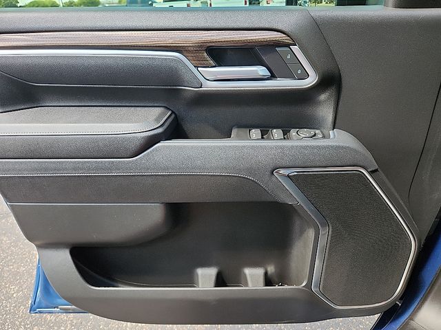 2025 Chevrolet Silverado 2500HD LT - Photo 16