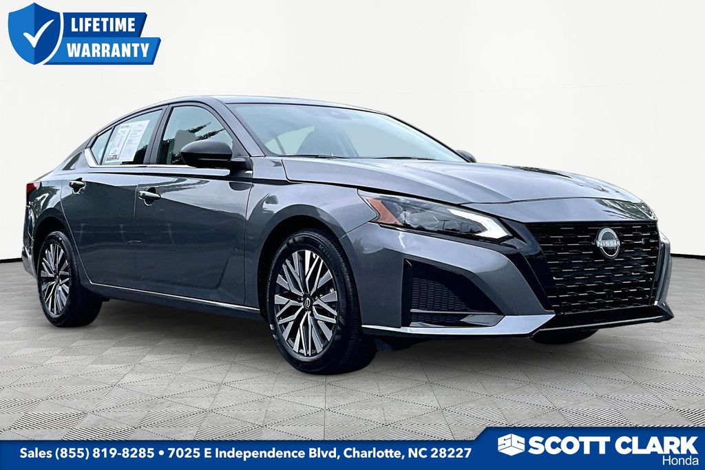 2026 Nissan Altima SV