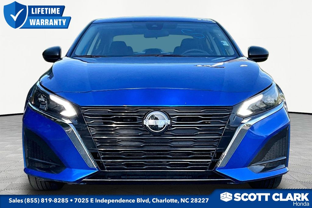 Used 2025 Nissan Altima SV Sedan