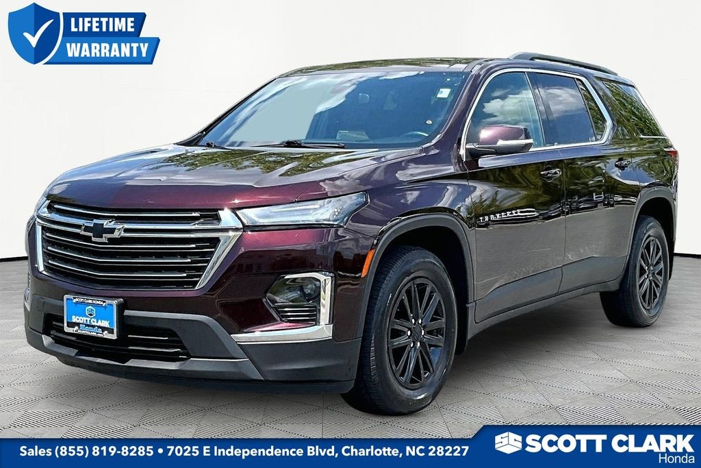 Used 2023 Chevrolet Traverse LT Cloth w/1LT SUV