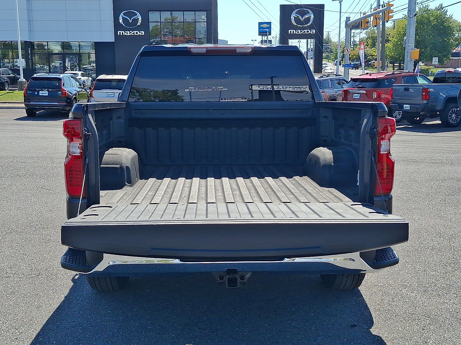2022 Chevrolet Silverado 1500 LT - Photo 25