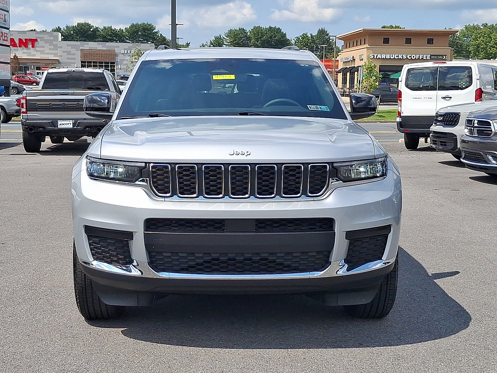 Used 2024 Jeep Grand Cherokee L Laredo SUV