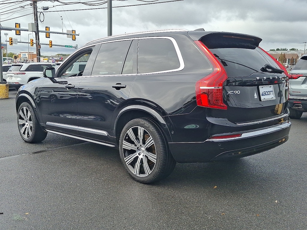 Certified 2025 Volvo XC90 plug-in hybrid T8 Plus 7-Seater SUV